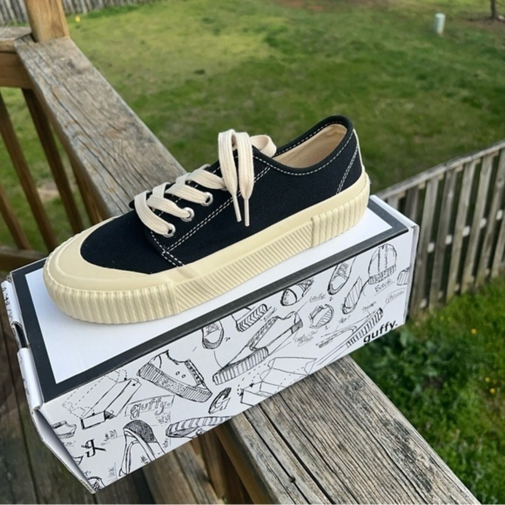 New With Box Guffy's Womens Black Sneaker Size 8 🔥🔥 - Picture 4 of 5